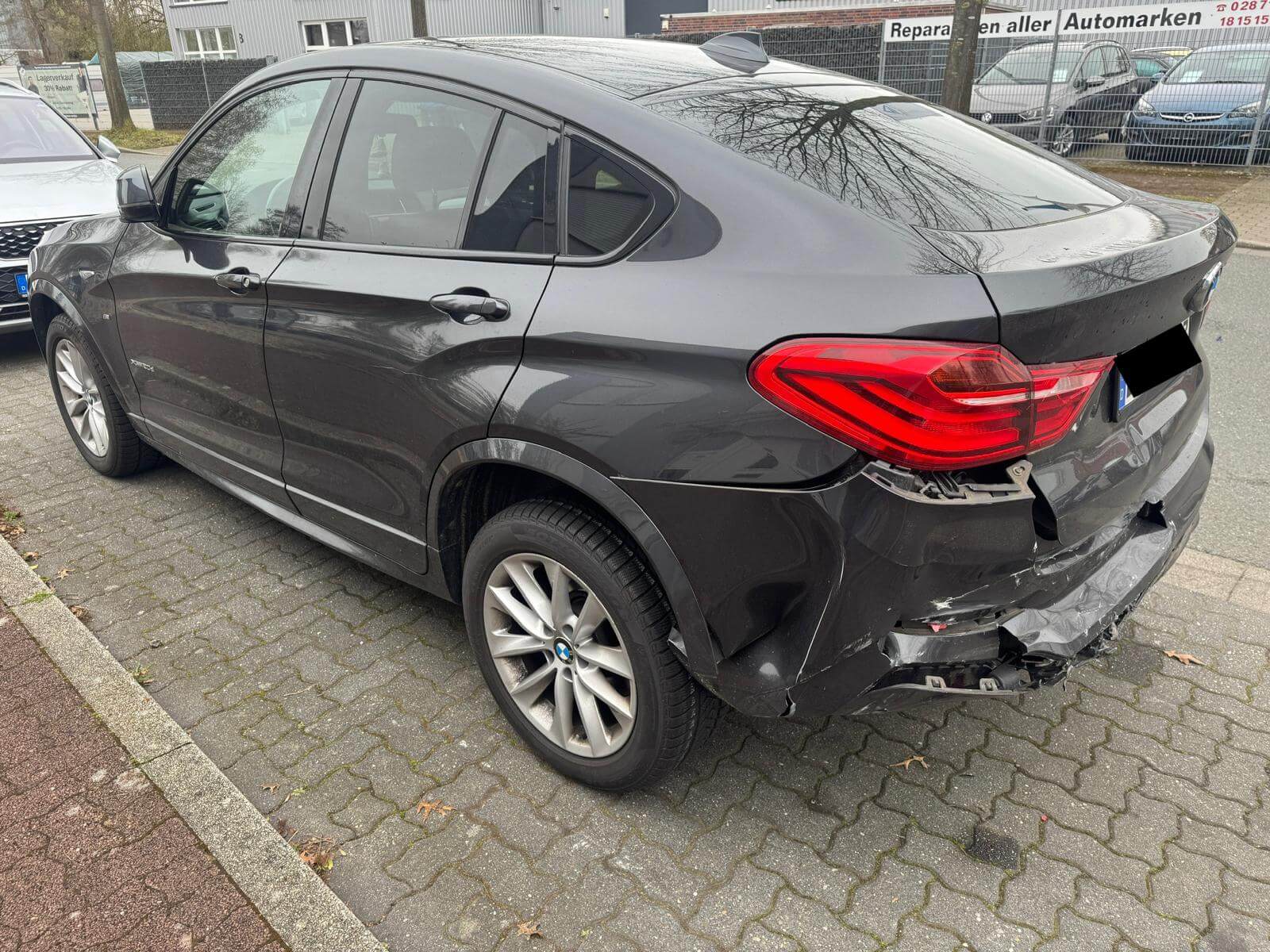 BMW X4 Heckschaden Gutachten Düsseldorf